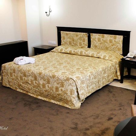 Grand Mir Hotel Tasjkent Eksteriør billede