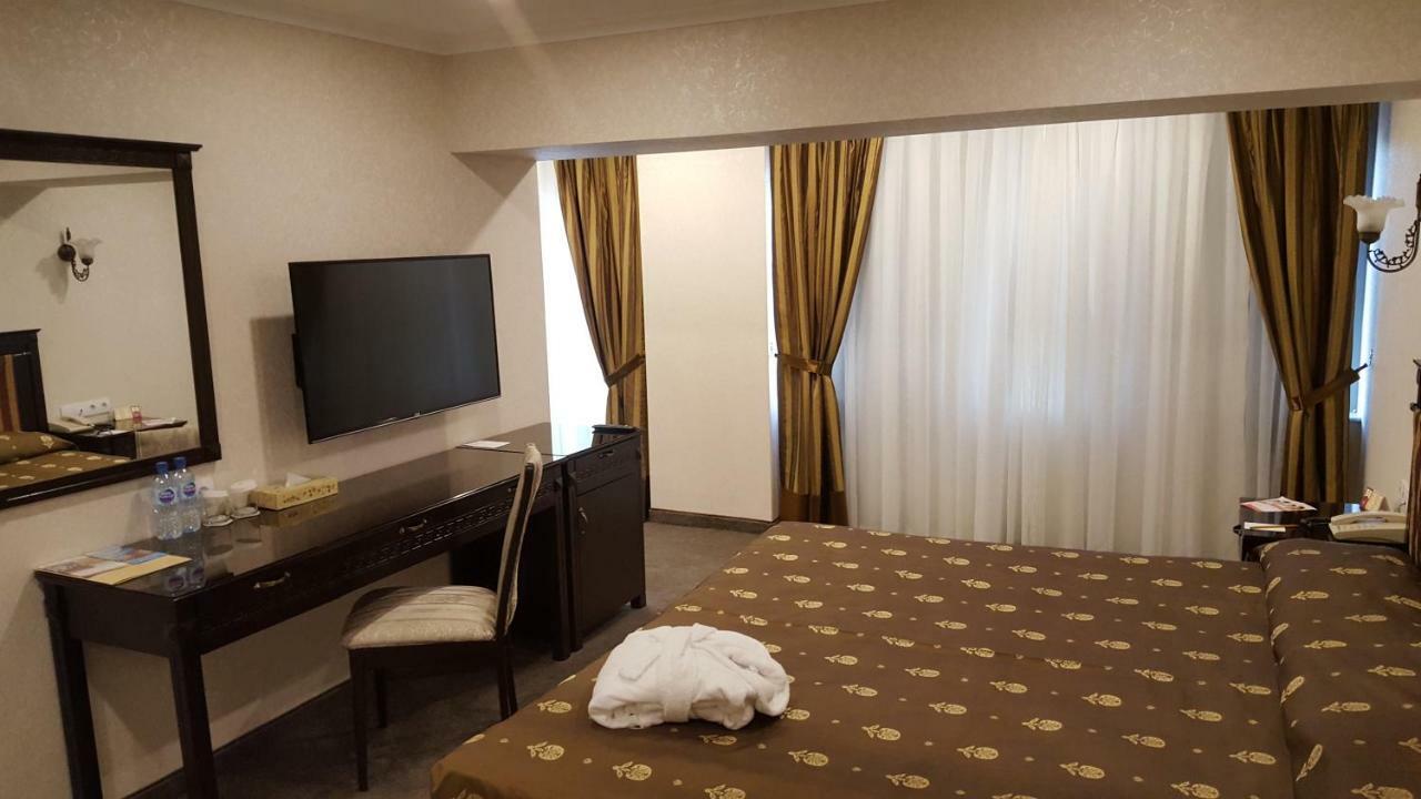 Grand Mir Hotel Tasjkent Eksteriør billede
