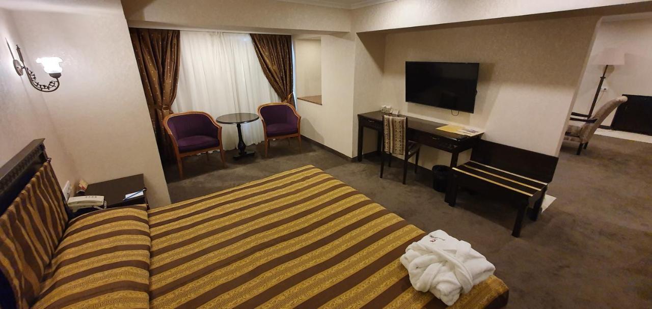 Grand Mir Hotel Tasjkent Eksteriør billede