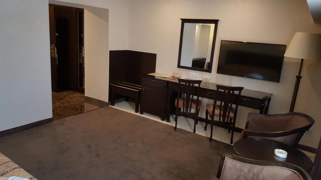 Grand Mir Hotel Tasjkent Eksteriør billede
